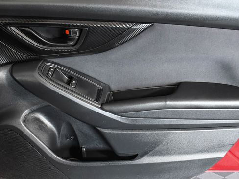 Used 2019 Subaru Crosstrek 2.0i Premium w/ Eyesight System image 27