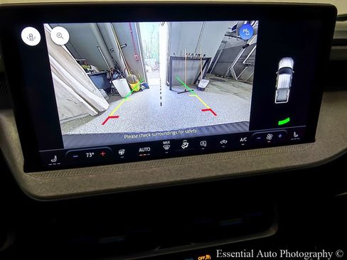 Certified 2025 Ford Maverick XLT w/ Equipment Group 301A AWD/4WD image 16