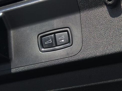 Used 2018 Porsche Panamera 4S image 13