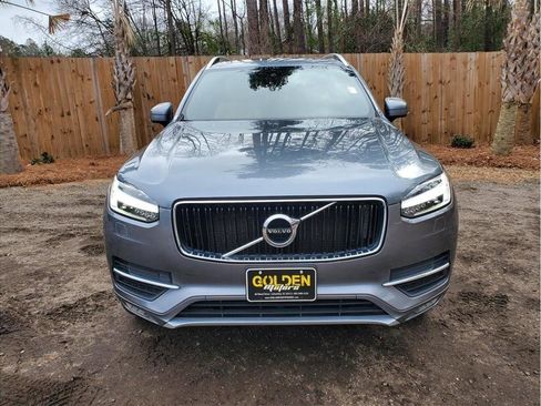 Used 2018 Volvo XC90 T6 Momentum w/ Momentum Plus Package AWD/4WD image 14