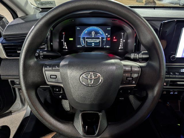 Used 2025 Toyota Camry LE FWD image 16