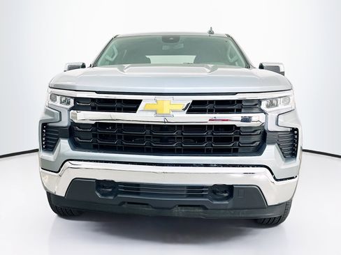 Used 2023 Chevrolet Silverado 1500 LT image 2