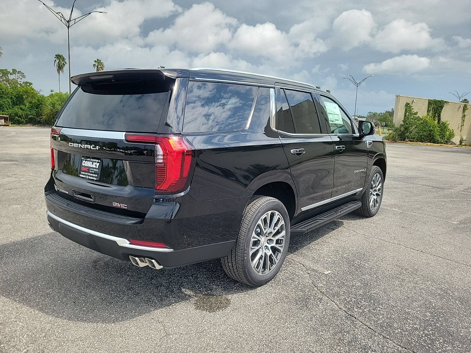 New 2026 GMC Yukon Denali RWD image 5