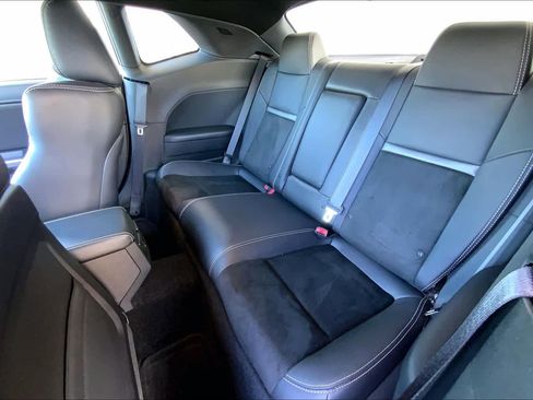 Used 2014 Dodge Challenger R/T image 21