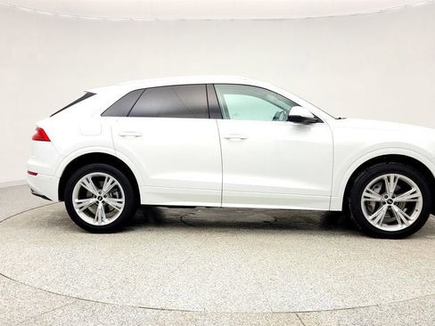 Used 2022 Audi Q8 Premium Plus w/ Premium Plus Package image 4