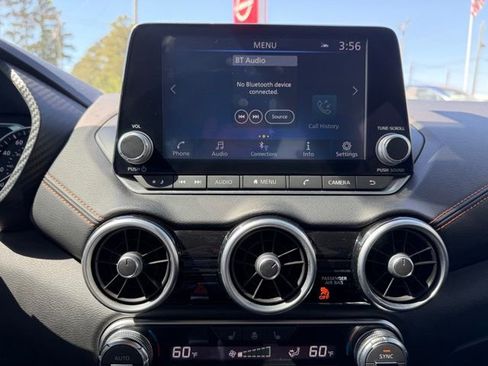 Used 2022 Nissan Sentra SR w/ SR Premium Package image 26