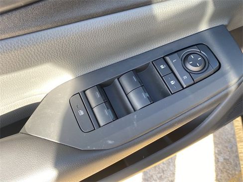 New 2026 Toyota Prius LE image 15