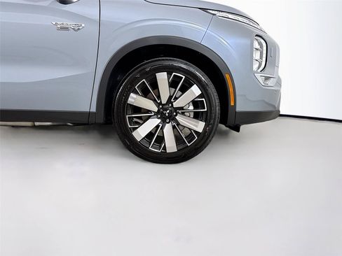New 2026 Mitsubishi Outlander SE AWD/4WD image 17