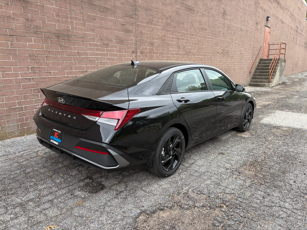 New 2026 Hyundai Elantra Sport FWD image 5
