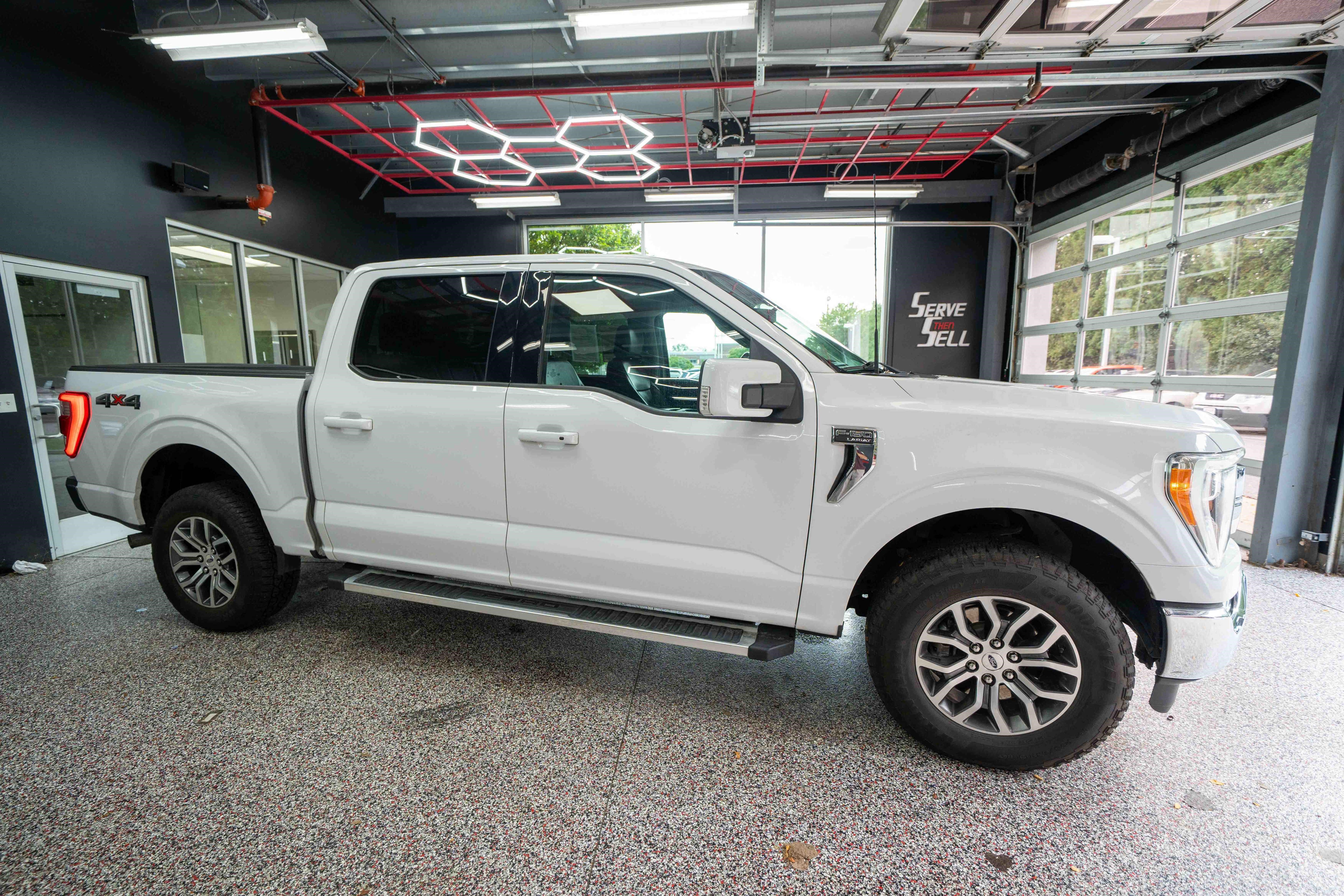 Used 2022 Ford F150 Lariat w/ Equipment Group 501A Mid AWD/4WD image 5