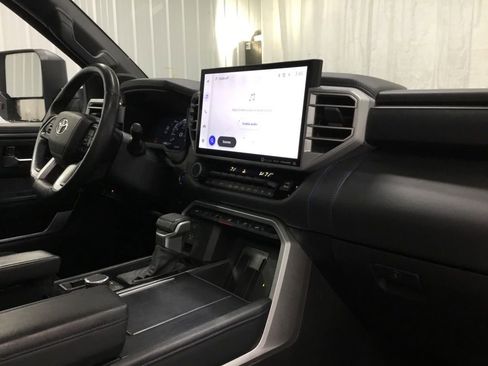 Used 2022 Toyota Tundra Platinum w/ Advanced Package image 26