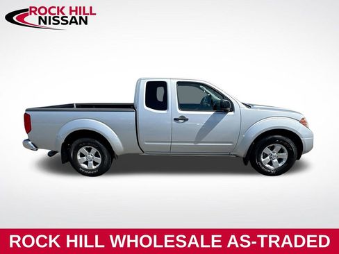Used 2012 Nissan Frontier SV RWD image 8