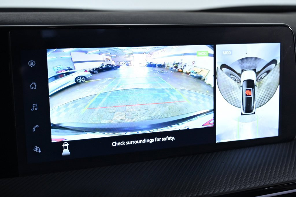 Certified 2025 Nissan Kicks SR AWD/4WD image 17