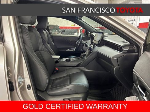 Certified 2021 Toyota Venza XLE image 20