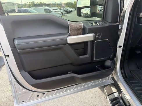 Used 2019 Ford F450 Lariat w/ Chrome Package AWD/4WD image 18