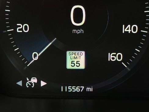 Used 2016 Volvo XC90 T6 Inscription w/ Protection Package Plus AWD/4WD image 19