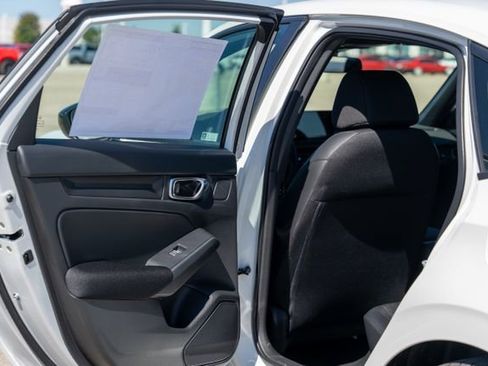 Used 2024 Honda Civic Sport image 14