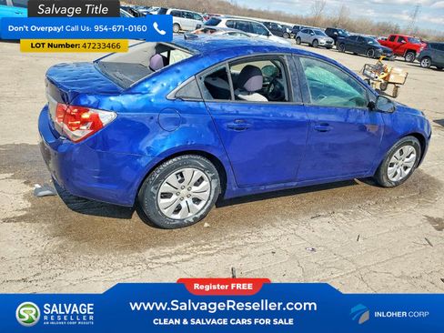 Used 2013 Chevrolet Cruze LS image 4
