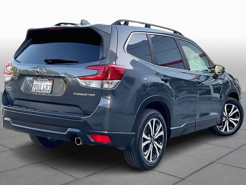 Used 2023 Subaru Forester Limited image 12