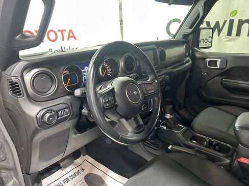 Used 2020 Jeep Wrangler Sport image 14