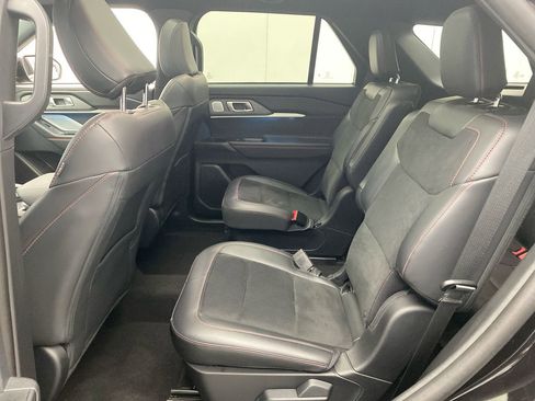 Used 2025 Ford Explorer ST w/ Sun And Sound Package AWD/4WD image 25