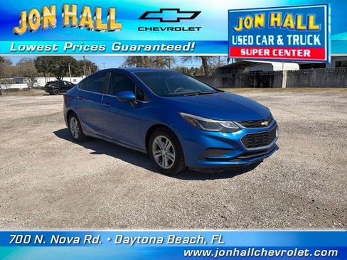 Used 2016 Chevrolet Cruze LT image 1