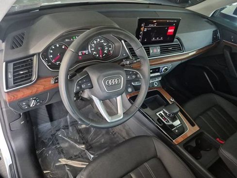 Certified 2023 Audi Q5 2.0T Premium w/ Convenience Package AWD/4WD image 11