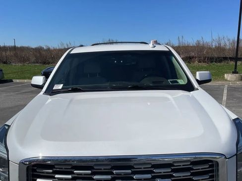 Used 2018 GMC Yukon XL Denali image 15