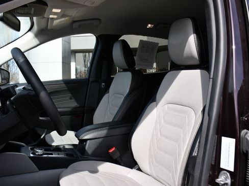 Used 2023 Ford Escape Platinum w/ Premium Technology Package image 13