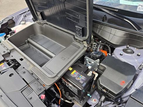 Used 2024 Hyundai Kona SE FWD image 25
