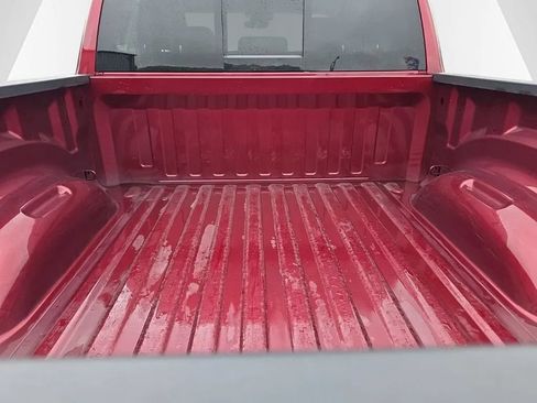 Used 2021 RAM 1500 Laramie AWD/4WD image 12