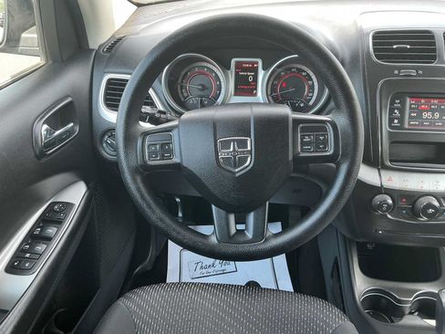 Used 2017 Dodge Journey SE FWD image 8