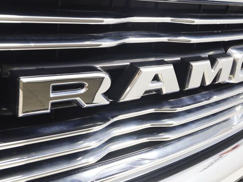 Used 2020 RAM 1500 Laramie AWD/4WD image 19