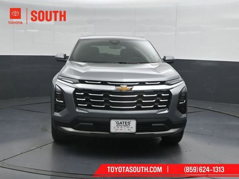 Used 2025 Chevrolet Equinox LT AWD/4WD image 5