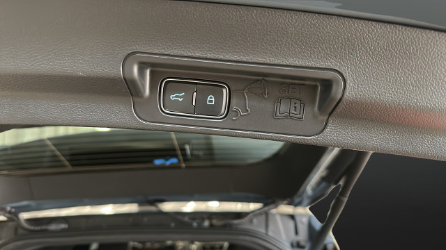 New 2027 Ford Explorer ST-Line w/ Premium Package AWD/4WD image 37