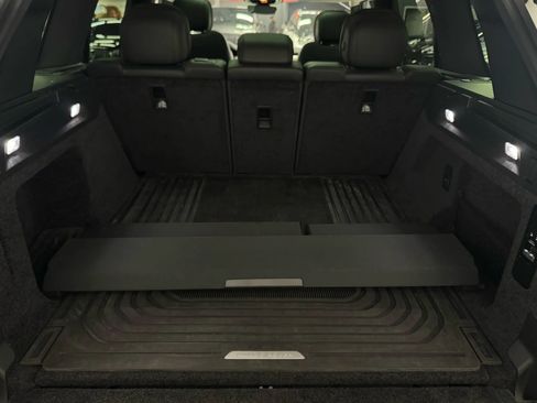 Used 2023 Land Rover Range Rover SE image 26