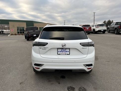 Used 2022 Buick Envision Avenir w/ Technology Package II image 9