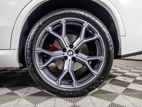 Used 2025 BMW X5 sDrive40i w/ M Sport Package RWD image 40