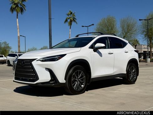 Used 2025 Lexus NX 250 250 Base w/ Accessory Package (2T) image 2