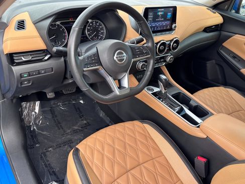 Used 2023 Nissan Sentra SV w/ SV Premium Package FWD image 17