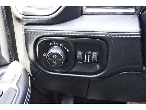 Used 2021 RAM 2500 Limited AWD/4WD image 19