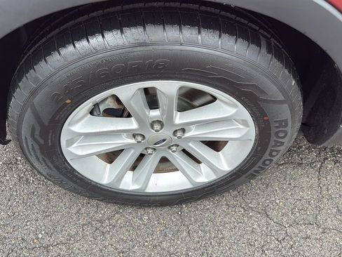 Used 2014 Ford Explorer XLT w/ Equipment Group 202A image 25