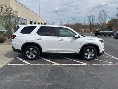 Used 2023 Honda Pilot EX-L image 4