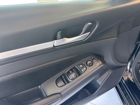 New 2026 Nissan Altima 2.5 SR FWD image 11