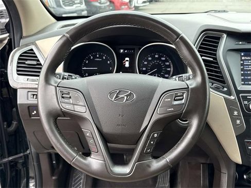 Used 2017 Hyundai Santa Fe Sport image 18