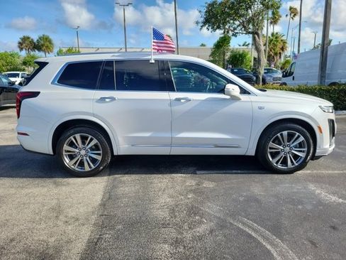Used 2023 Cadillac XT6 Premium Luxury FWD image 9