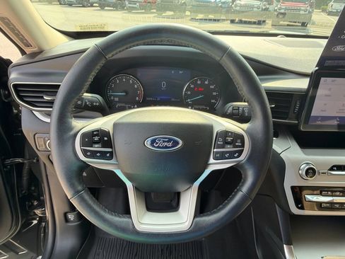 Certified 2023 Ford Explorer XLT w/ Equipment Group 202A RWD image 25