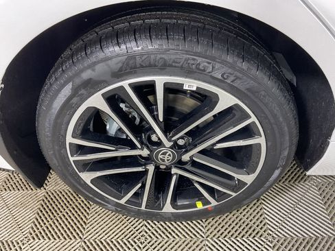 New 2026 Toyota Camry XLE image 9