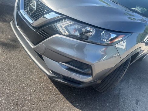 Used 2020 Nissan Rogue Sport S image 34