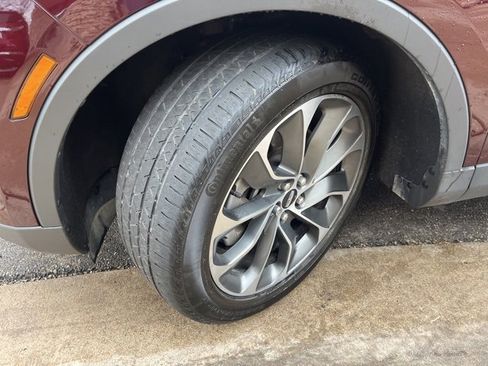 Used 2023 Lincoln Nautilus Reserve image 10